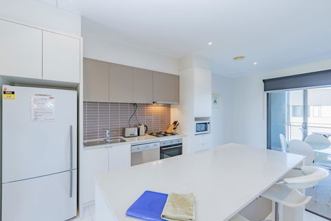 Stylish 3 Bedroom Townhouse - Free Parking - Hobart Tourism 11