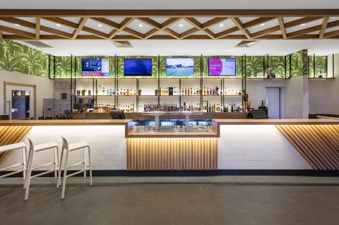 Ramada By Wyndham Marcoola Beach - Tourism TAS 33