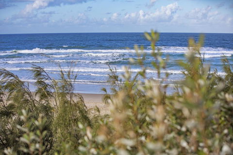Ramada By Wyndham Marcoola Beach - Tourism TAS 4
