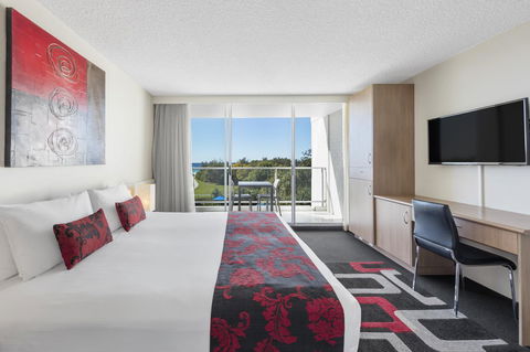 Ramada By Wyndham Marcoola Beach - Tourism TAS 17