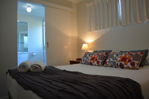 Rainbow Getaway Holiday Apartments - Tourism TAS 38
