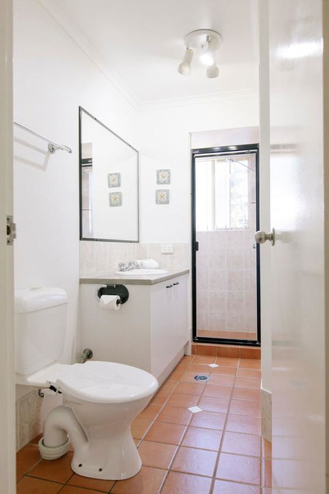 Rainbow Getaway Holiday Apartments - Tourism TAS 27