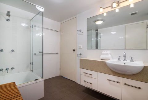 Sunseeker Holiday Apartments - Hobart Tourism 37