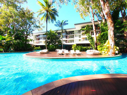Drift Palm Cove - Hobart Tourism 3