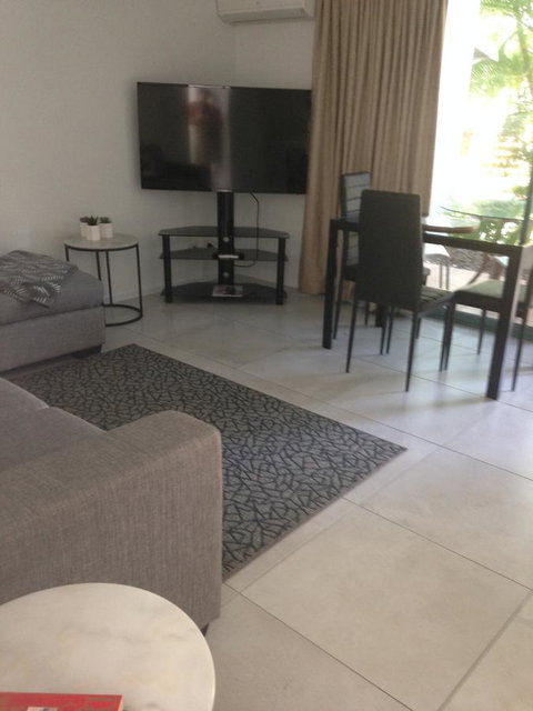 Chez Noosa Resort Motel - Tourism TAS 6