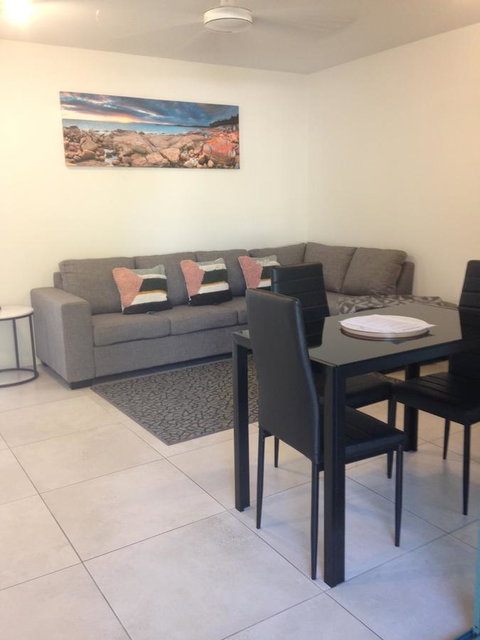 Chez Noosa Resort Motel - Tourism TAS 3
