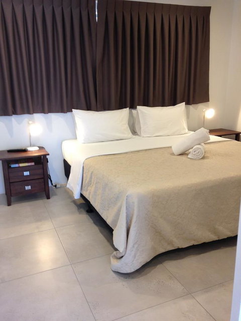 Chez Noosa Resort Motel - Tourism TAS 13