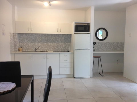 Chez Noosa Resort Motel - Tourism TAS 5