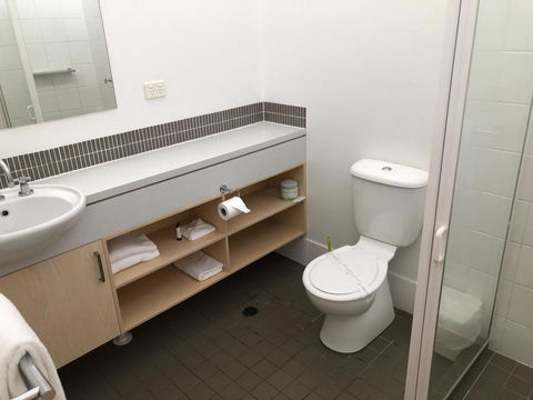 Bribie Island Hotel - Hobart Tourism 11