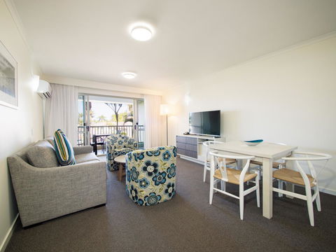 Oaks Sunshine Coast Oasis Resort - Hobart Tourism 40