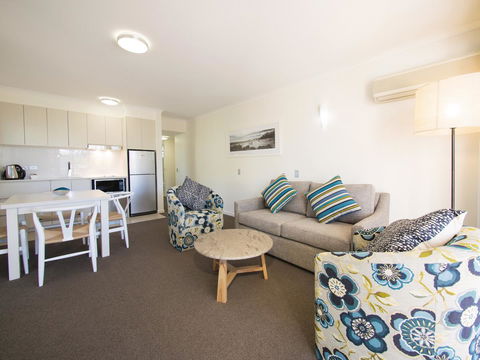 Oaks Sunshine Coast Oasis Resort - Hobart Tourism 44