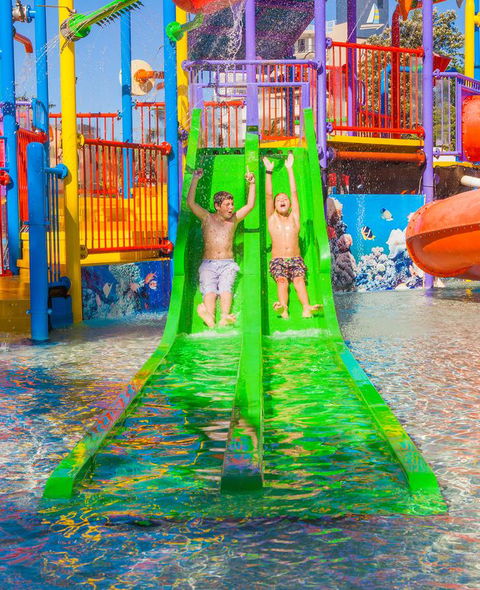 Oaks Sunshine Coast Oasis Resort - Hobart Tourism 10