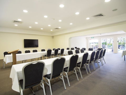 Oaks Sunshine Coast Oasis Resort - Hobart Tourism 36