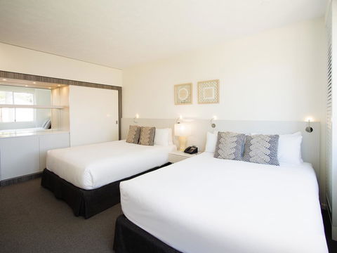 Oaks Sunshine Coast Oasis Resort - Hobart Tourism 27