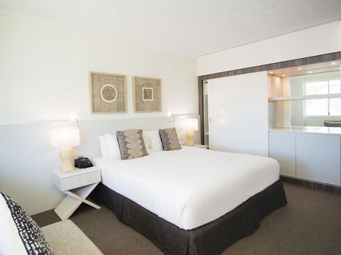 Oaks Sunshine Coast Oasis Resort - Hobart Tourism 14