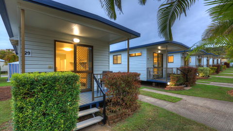 Alex Beach Cabins And Tourist Park - Hobart Tourism 34