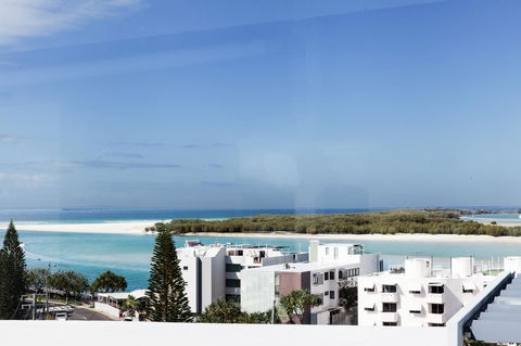 Ocean Views Resort Caloundra - Hobart Tourism 8