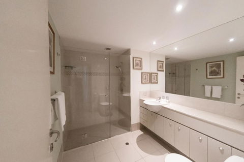 Ocean Views Resort Caloundra - Hobart Tourism 20