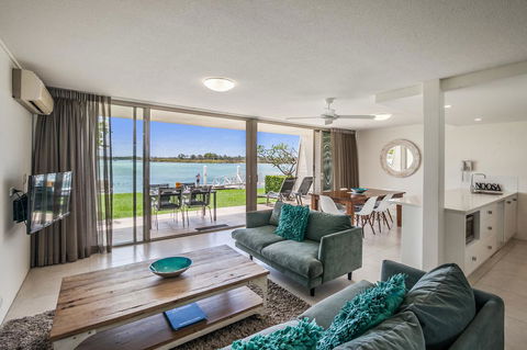 Noosa Harbour Resort - Tourism TAS 21