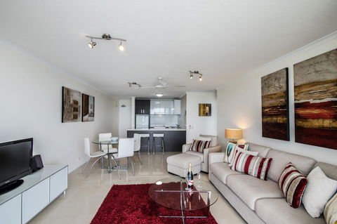 Noosa Harbour Resort - Tourism TAS 12