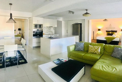 Hotel Laguna - Tourism TAS 7