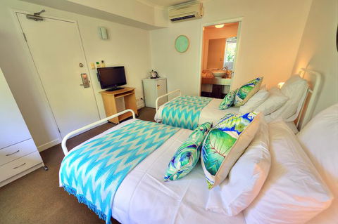 Mango Lagoon Sunbird Retreat - Hobart Tourism 17
