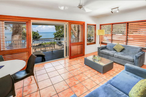Paradise On The Beach Resort - Tourism TAS 12