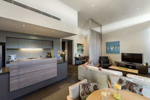 Oaks Redcliffe Mon Komo Suites - Tourism TAS 21