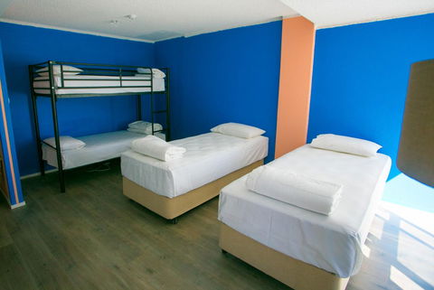 Rainbow Bay Backpackers - Hobart Tourism 10