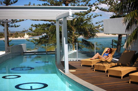 Rumba Beach Resort - Hobart Tourism 0
