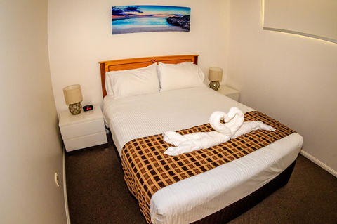 Grand Palais Boolarong Beachside Apartments - Tourism TAS 18