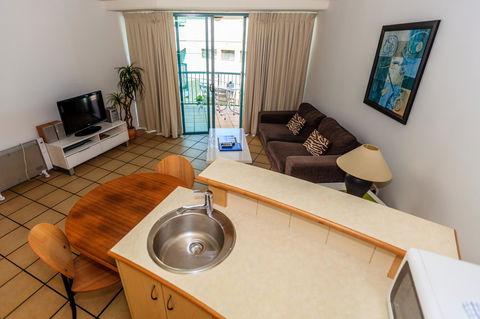 Grand Palais Boolarong Beachside Apartments - Tourism TAS 10