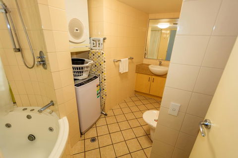 Grand Palais Boolarong Beachside Apartments - Tourism TAS 12