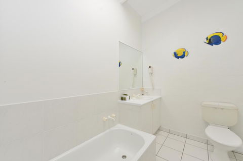 Seascape Holidays At Beachfront Terraces - Hobart Tourism 8