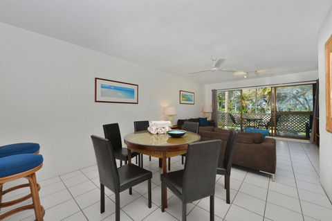 Seascape Holidays At Beachfront Terraces - Hobart Tourism 9