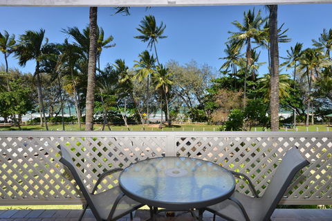 Seascape Holidays At Beachfront Terraces - Hobart Tourism 2