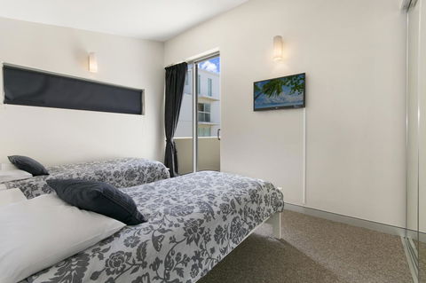 Redvue Holiday Apartments - Tourism TAS 31
