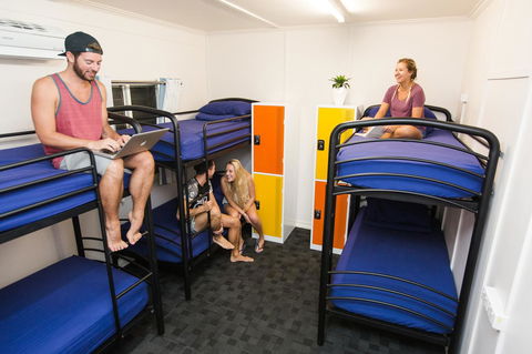 Mad Monkey Central - Hobart Tourism 21