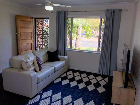 Picnic Point Villas - Hobart Tourism 0