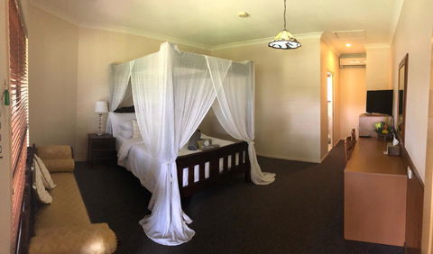 The Bearded Dragon Boutique Hotel - Hobart Tourism 6