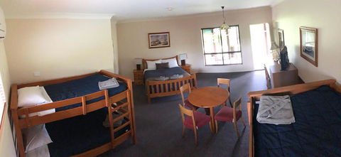 The Bearded Dragon Boutique Hotel - Hobart Tourism 10