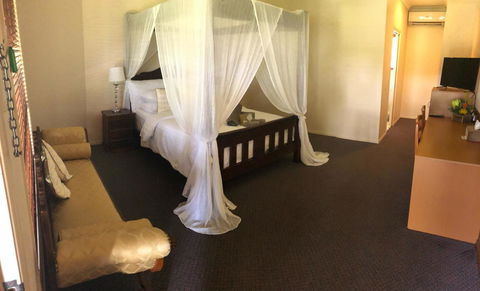 The Bearded Dragon Boutique Hotel - Hobart Tourism 9