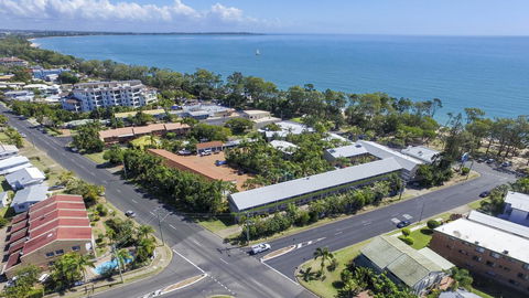 The Beach Motel Hervey Bay - Tourism TAS 40
