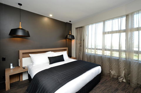 Hotel Grand Chancellor Townsville - Hobart Tourism 5