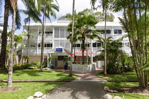 The White House Port Douglas - Hobart Tourism 1