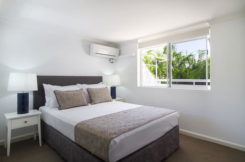 The White House Port Douglas - Hobart Tourism 31