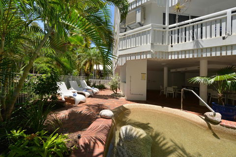 The White House Port Douglas - Hobart Tourism 19