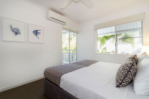 The White House Port Douglas - Hobart Tourism 36