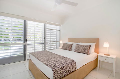 The White House Port Douglas - Hobart Tourism 26