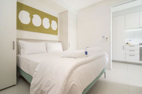 Pool Resort Port Douglas - Hobart Tourism 34